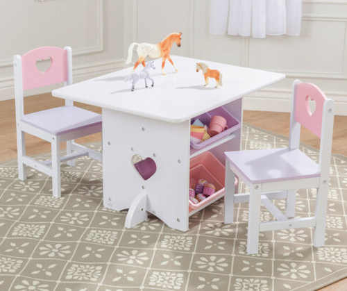 Stůl a židličky do dívčího dětského pokoje