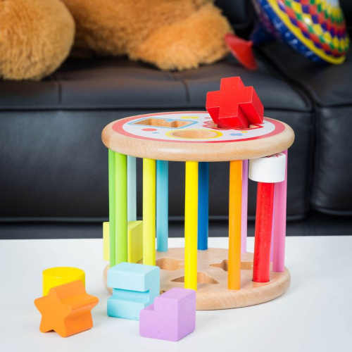 barevná dřevěná vkládačka pro děti